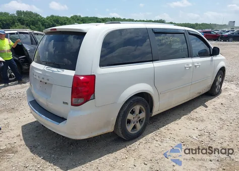 2011 Dodge Grand Caravan Crew z USA, uszkodzony, nr VIN 2D4RN5DG4BR763910